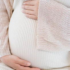 这种极端的供需🇸🇳失衡创造了经济学👩‍🍳教科书🇸🇲中最为极端🇹🇰🍲的卖方市🎽🔜